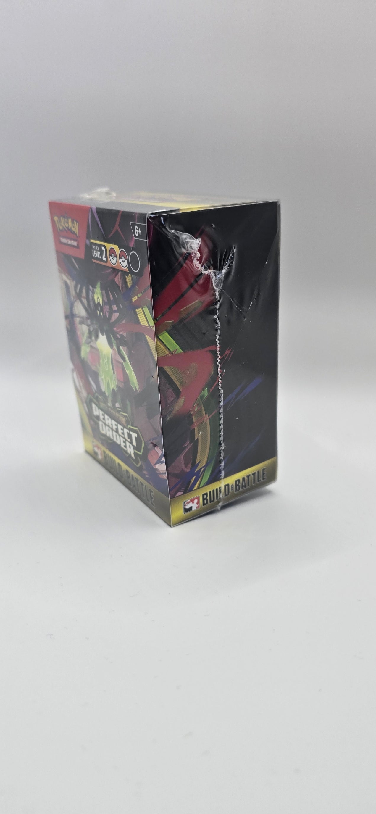 Pokémon TCG: Mega Evolution-Perfect Order Build & Battle Box
