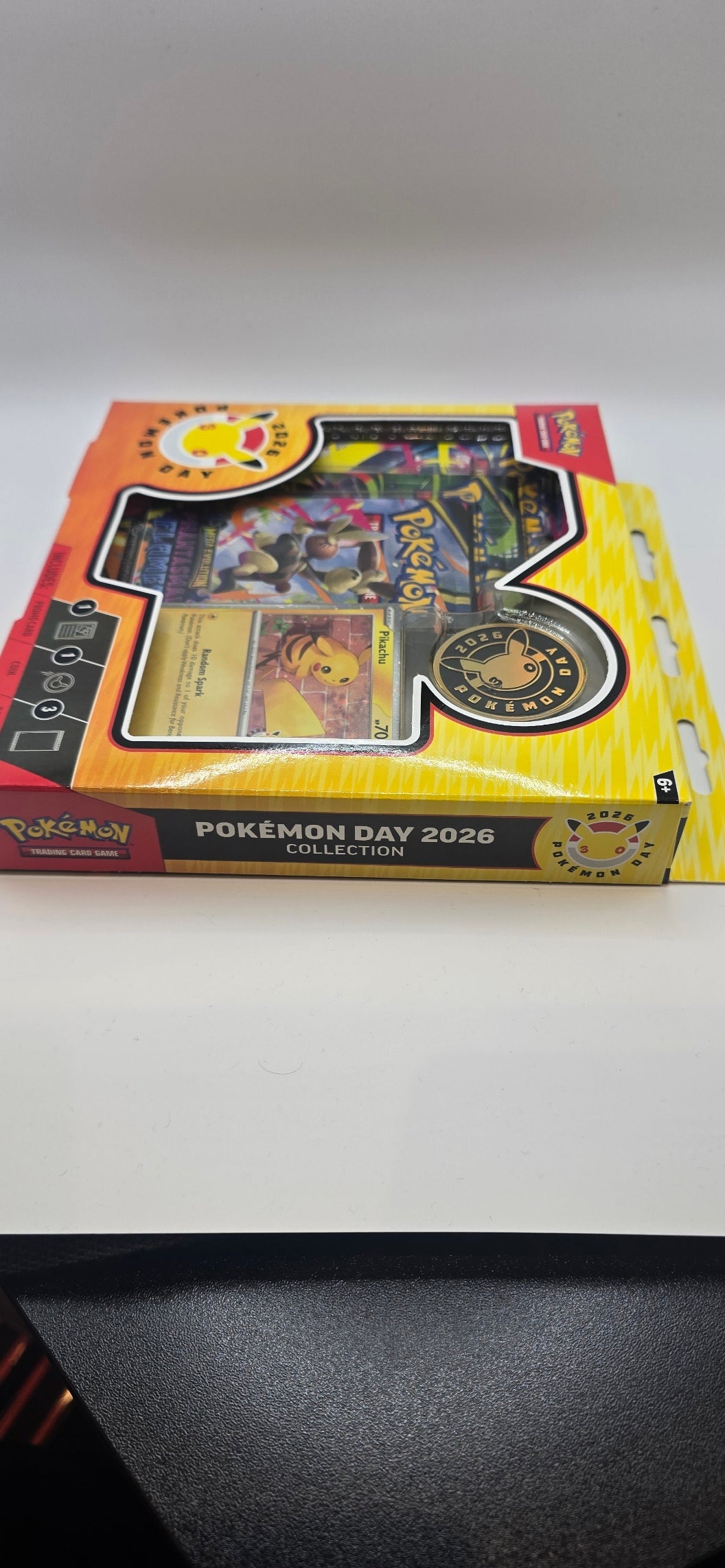 Pokémon TCG: Pokémon Day 2026 Collection Box – 30th Anniversary Edition