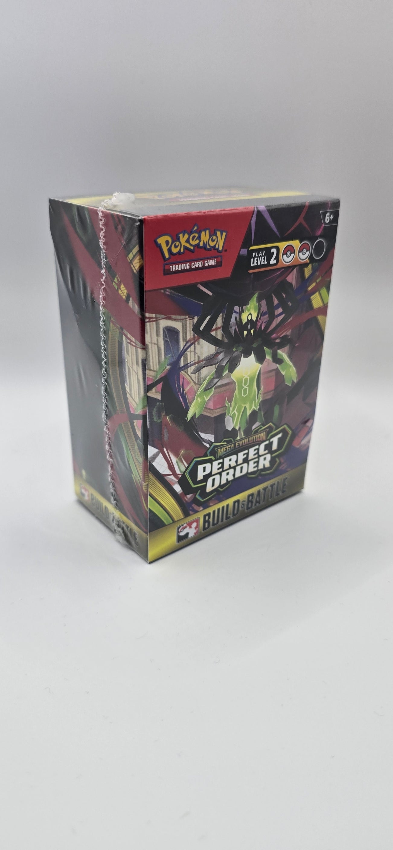 Pokémon TCG: Mega Evolution-Perfect Order Build & Battle Box